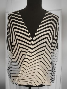 Charming Charlie Black and White Chevron Top